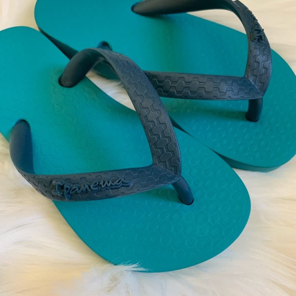Ipanema Grendene Toddler Flip Flops - Picture 3 of 6